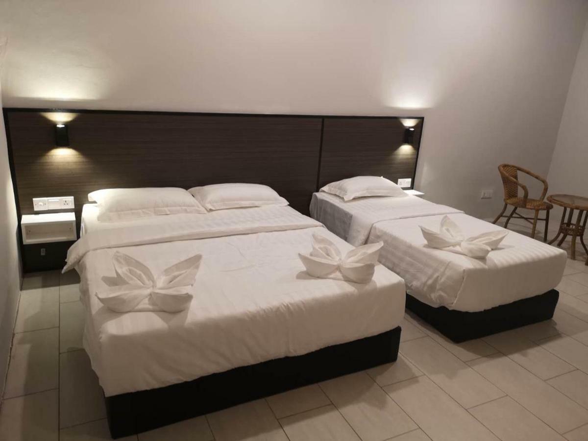 Luna Guesthouse 露娜旅馆 Semporna Ngoại thất bức ảnh